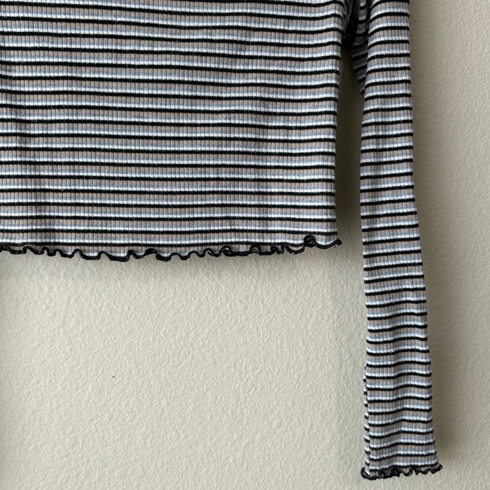 Crop Top Long Sleeve Stripe Tan Black Gray Cream Ruffle Edge by Agaci Size Small - Picture 5 of 12